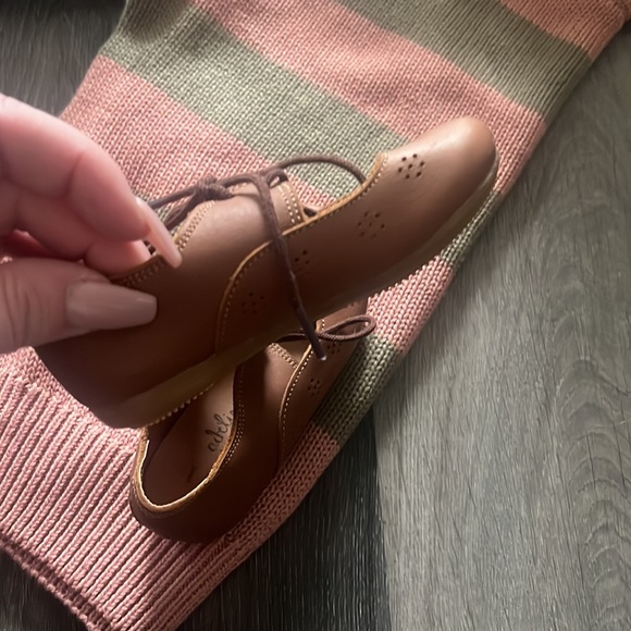 Adelisa and Co Fall Shoes 🍂 - Picture 4 of 4